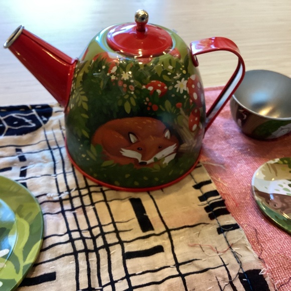 HearthSong Tea Set - Picture 1 of 7